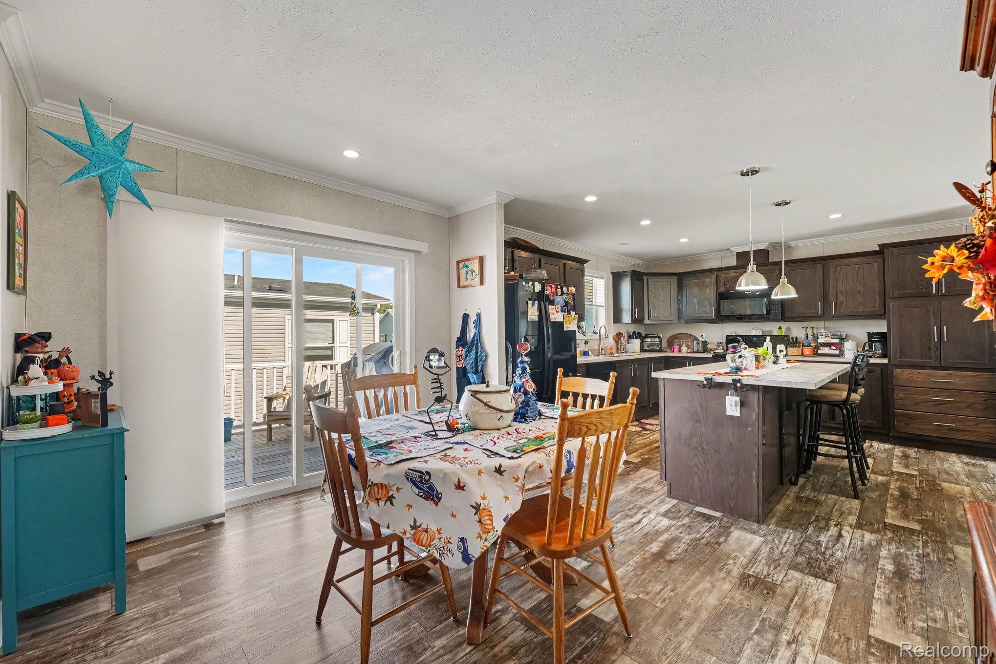 16125 Suffolk Drive