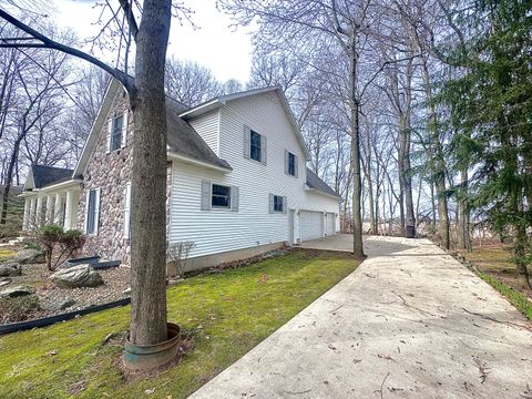 A home in LitchfieldCity_Hillsdale