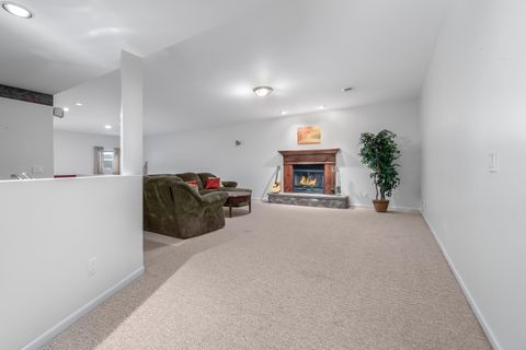 A home in LitchfieldCity_Hillsdale