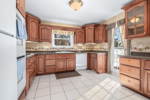 A home in LitchfieldCity_Hillsdale