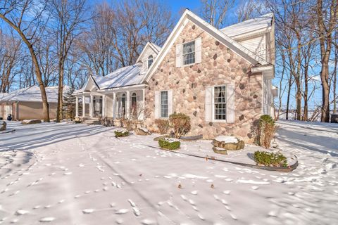 A home in LitchfieldCity_Hillsdale