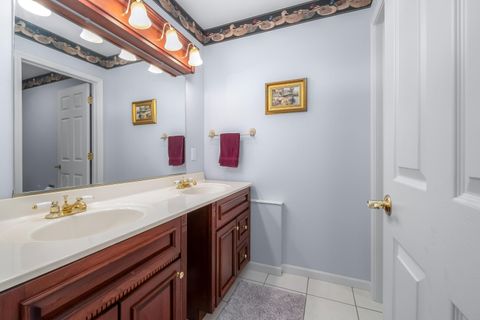 A home in LitchfieldCity_Hillsdale