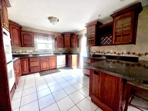 A home in LitchfieldCity_Hillsdale