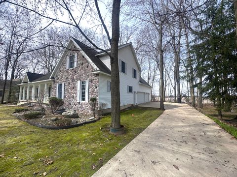A home in LitchfieldCity_Hillsdale