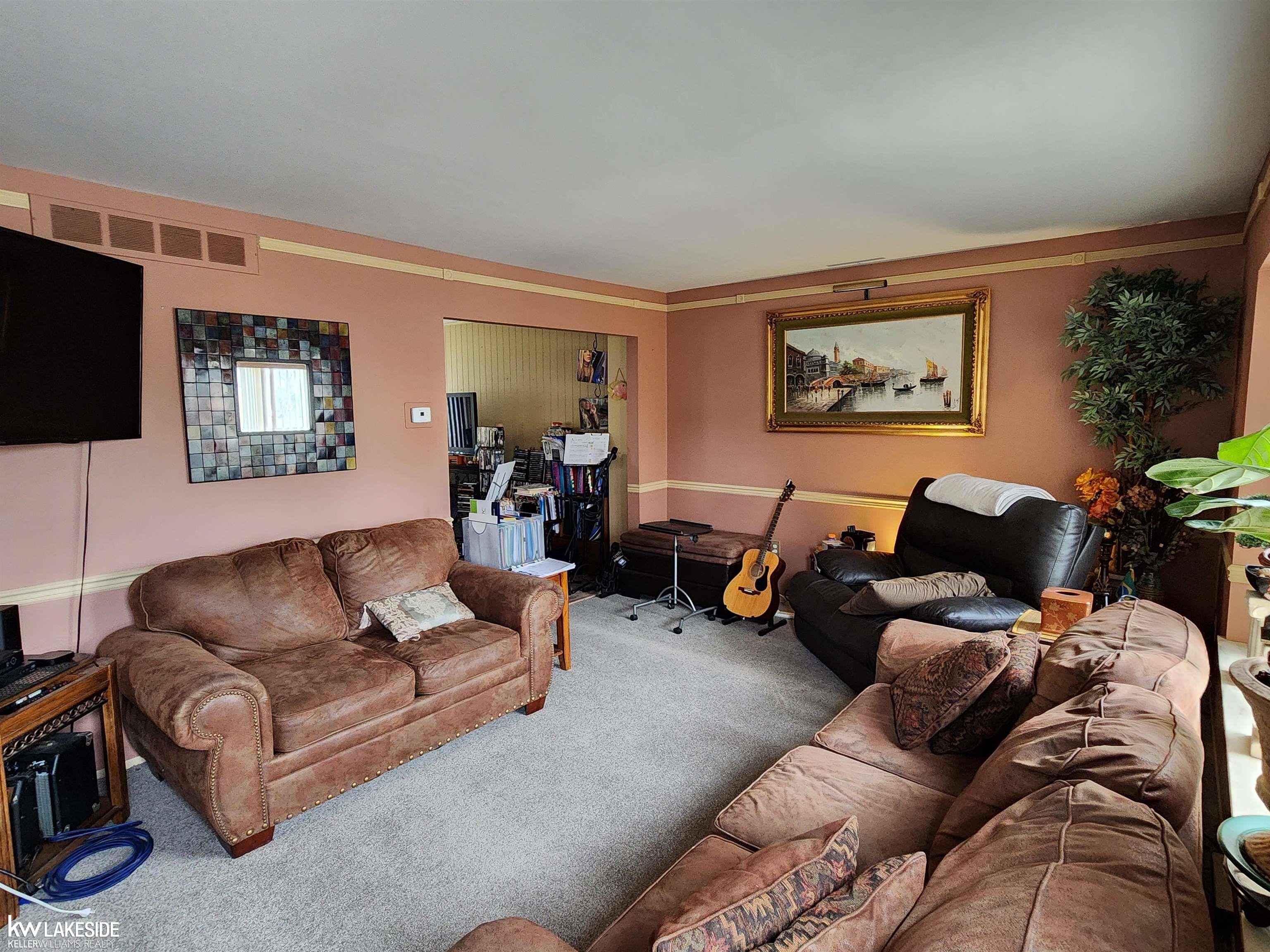 37386 Charter Oaks Boulevard