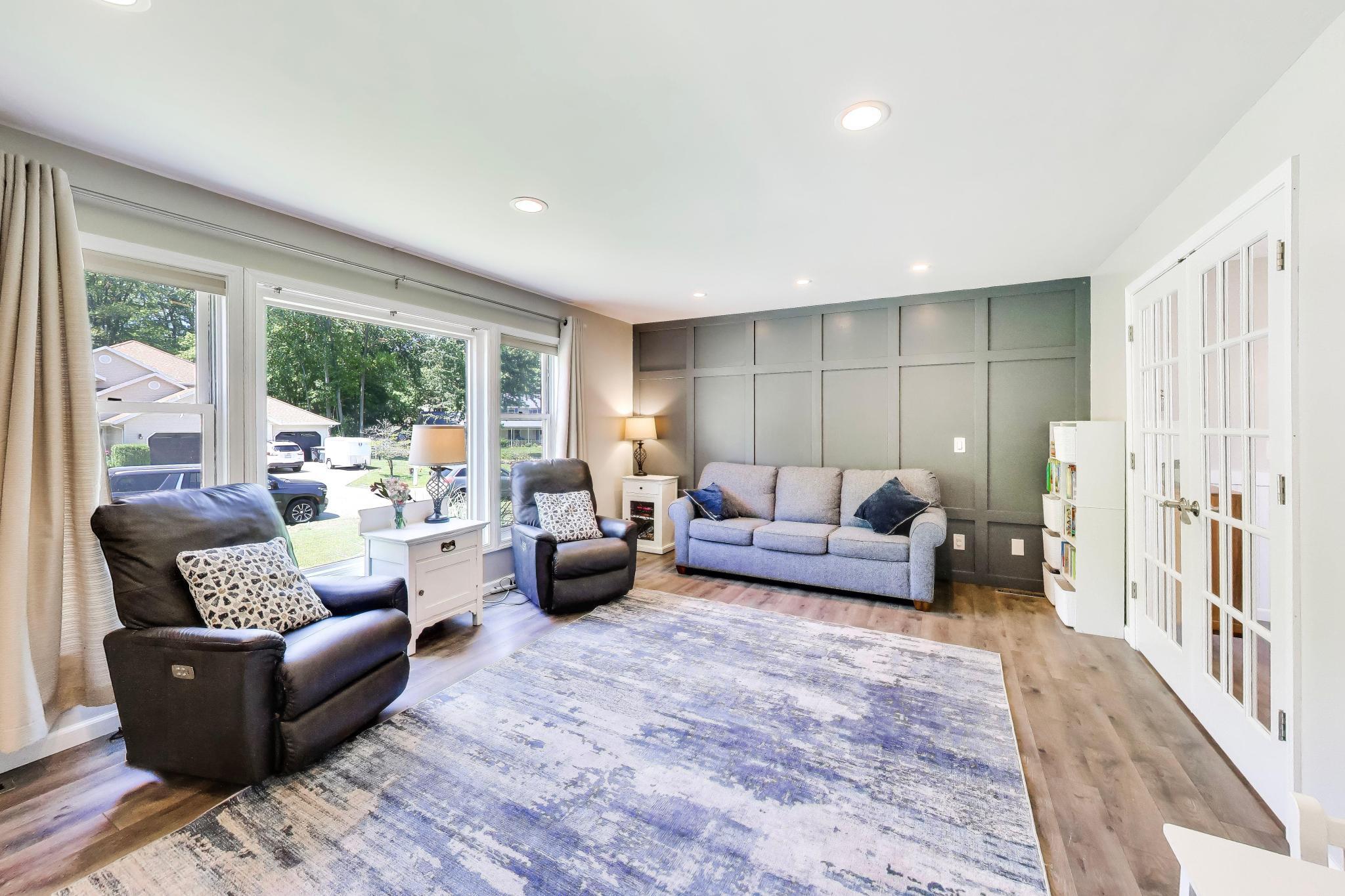 4015 Silver Oaks Drive