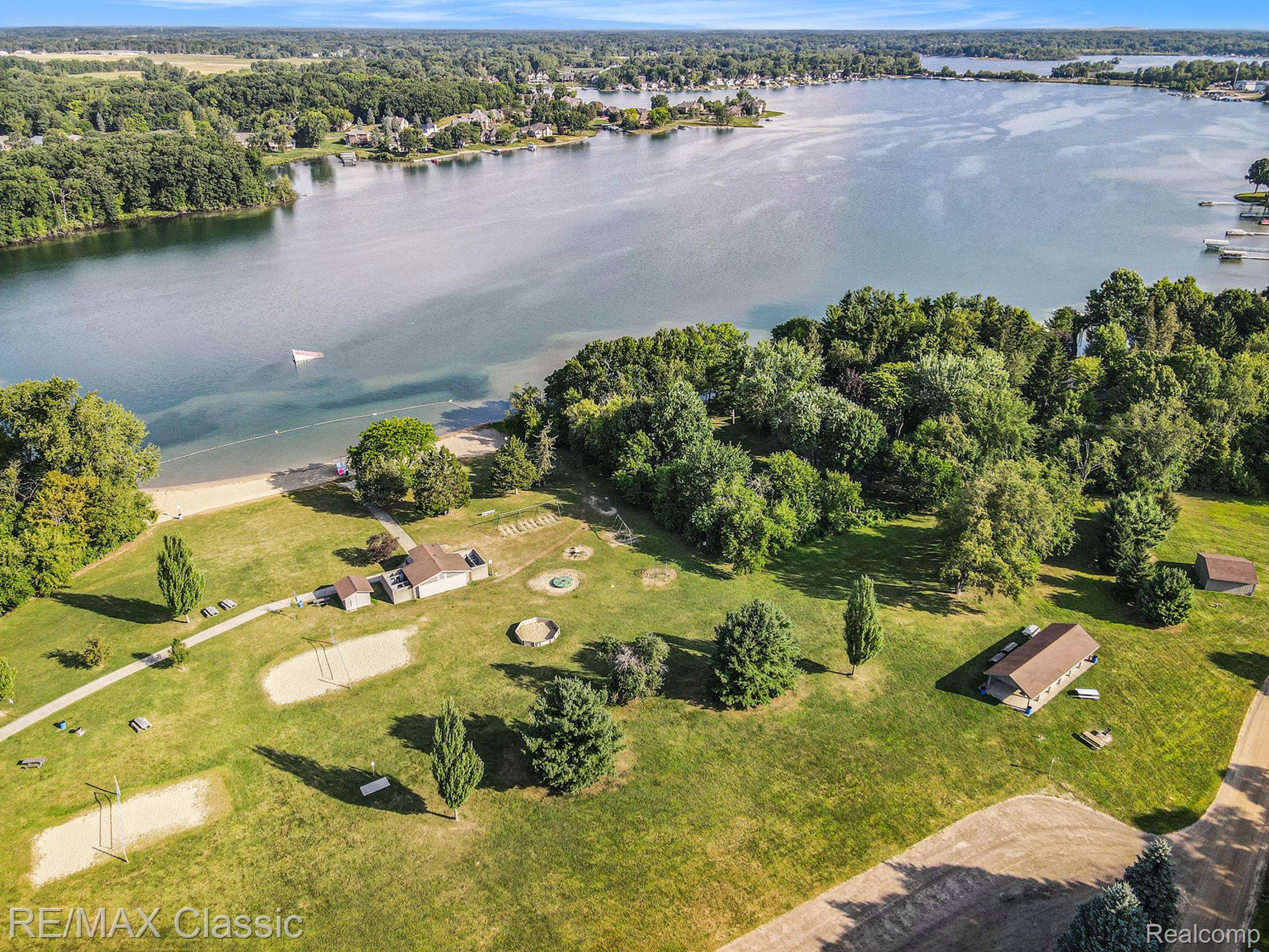 4020 Pine Ridge Court