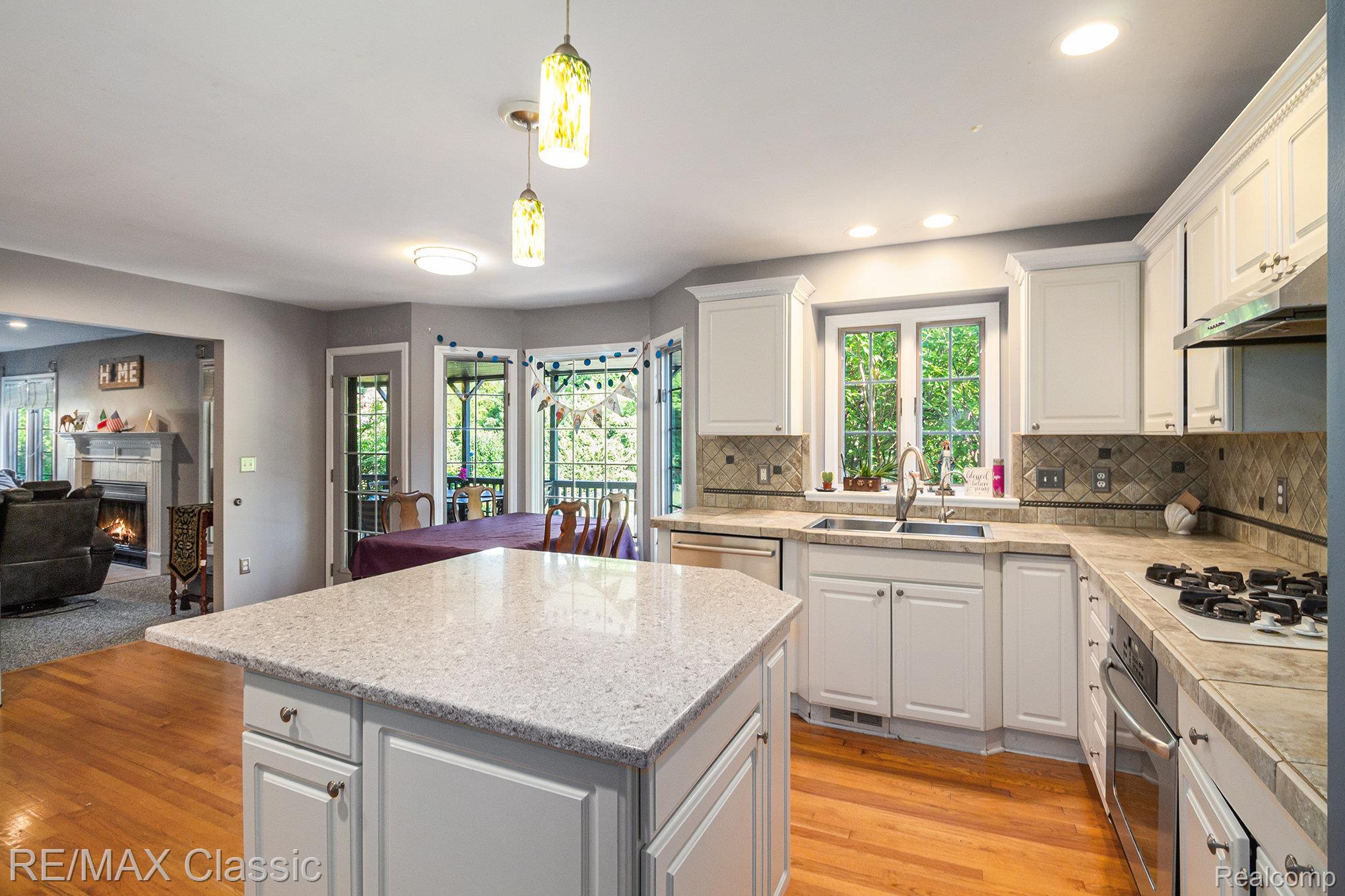 4020 Pine Ridge Court