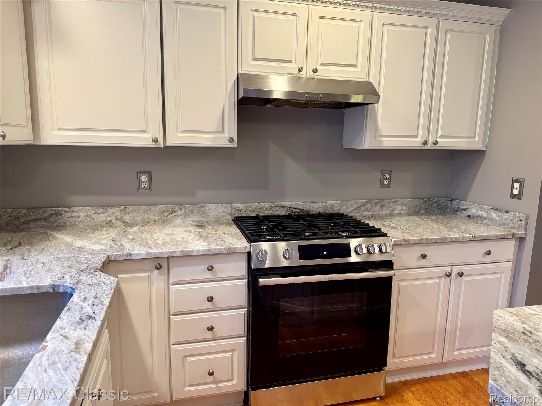 4020 Pine Ridge Court