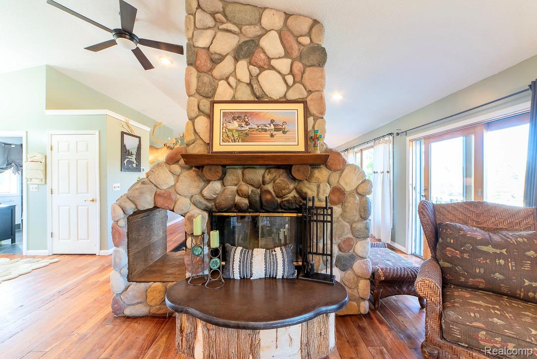 5200 Blue Heron Lane