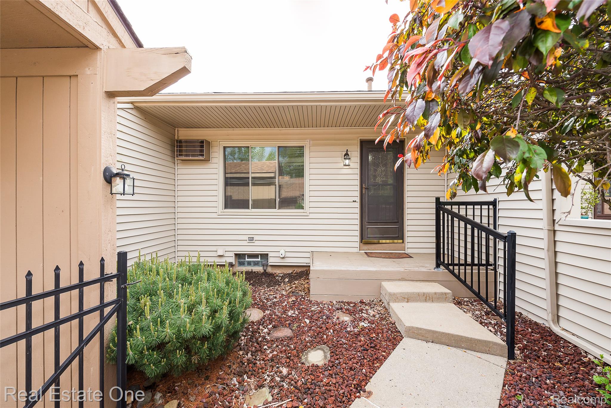 25137 Jefferson Court 4