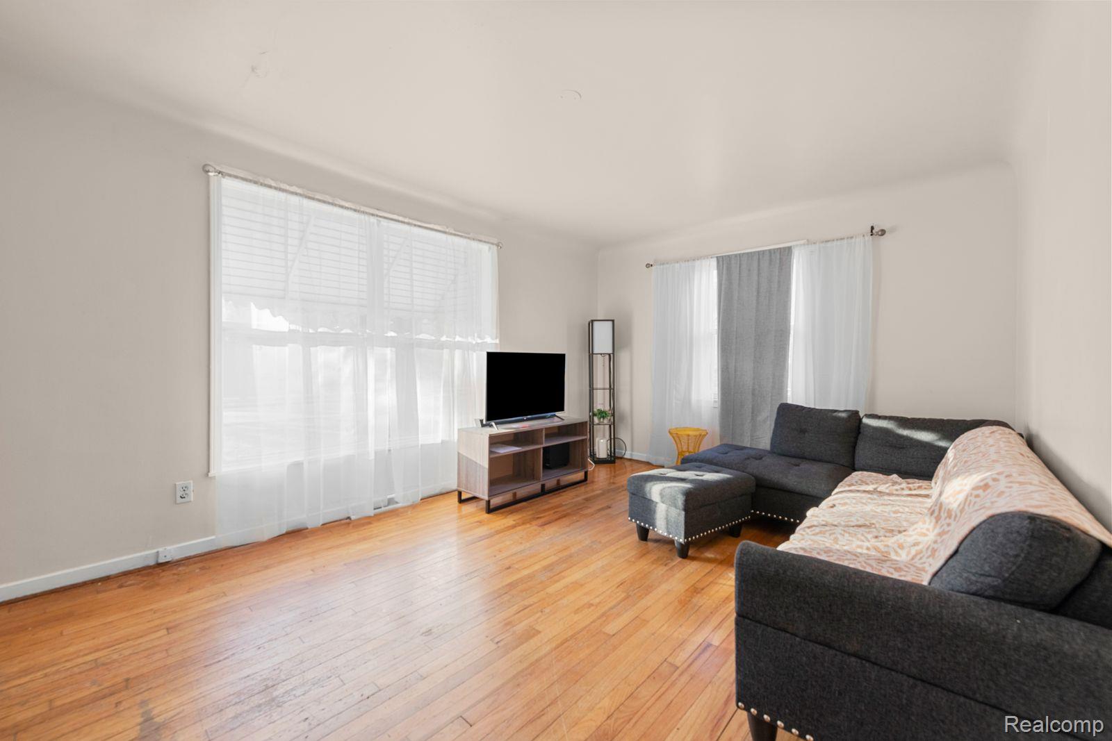 29288 Park Street 29288 Park Street