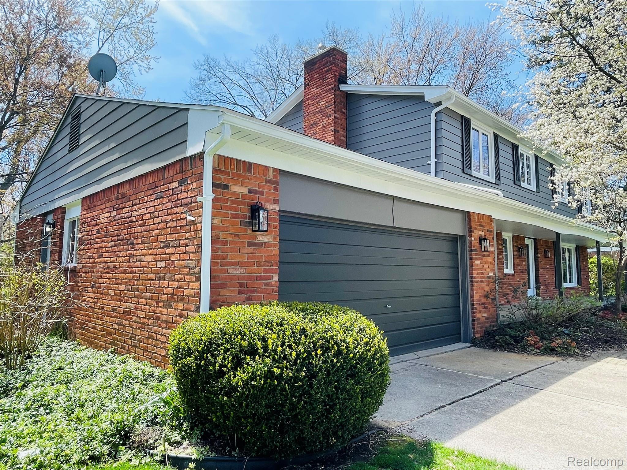 600 SEDGEFIELD Drive