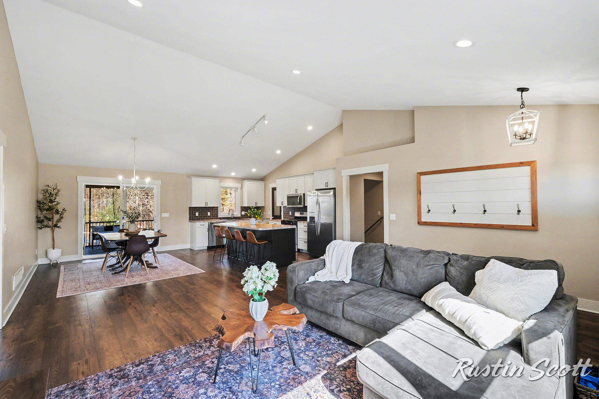 5573 Stanton Woods Drive