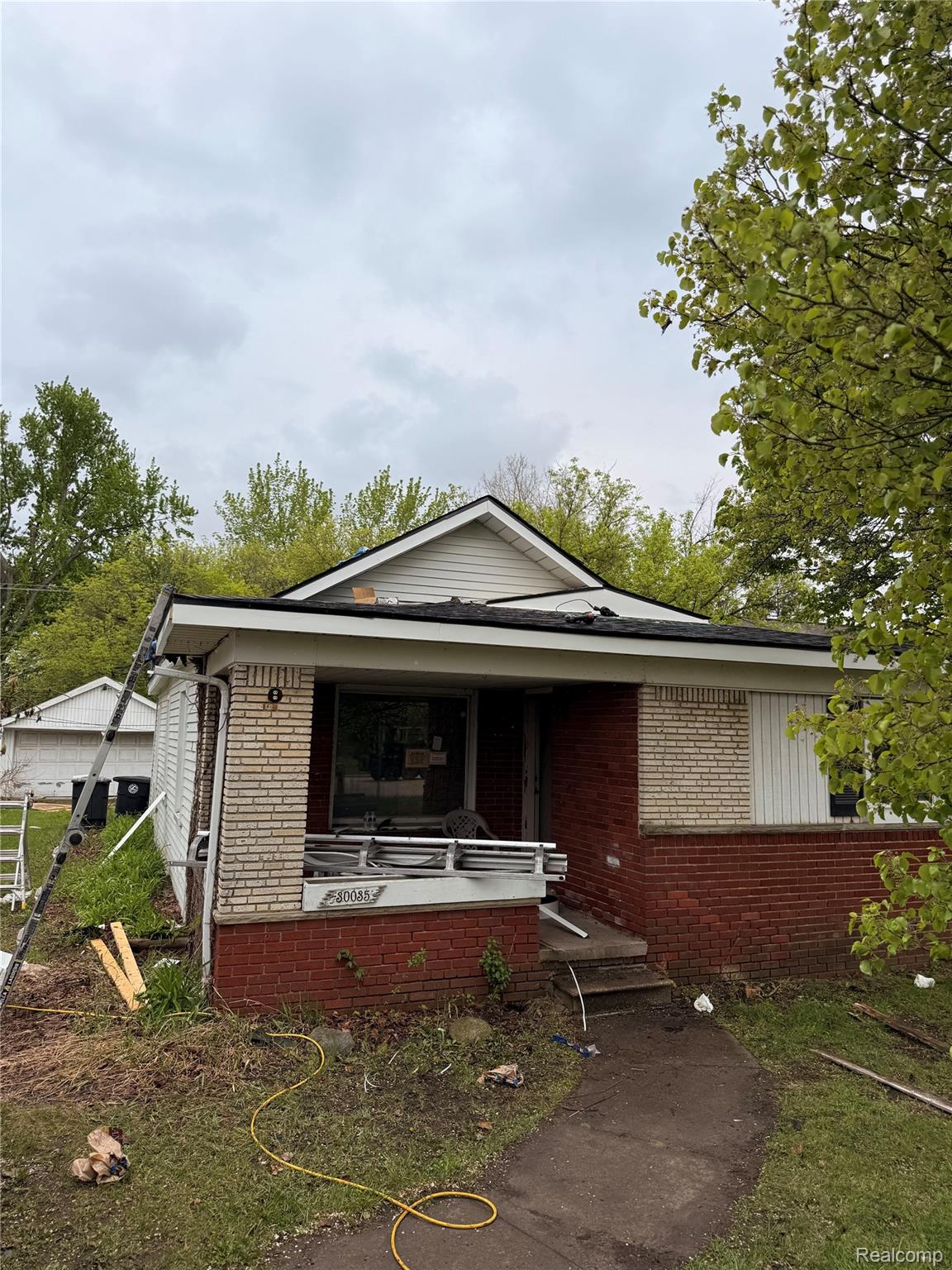 30035 7 Mile Road