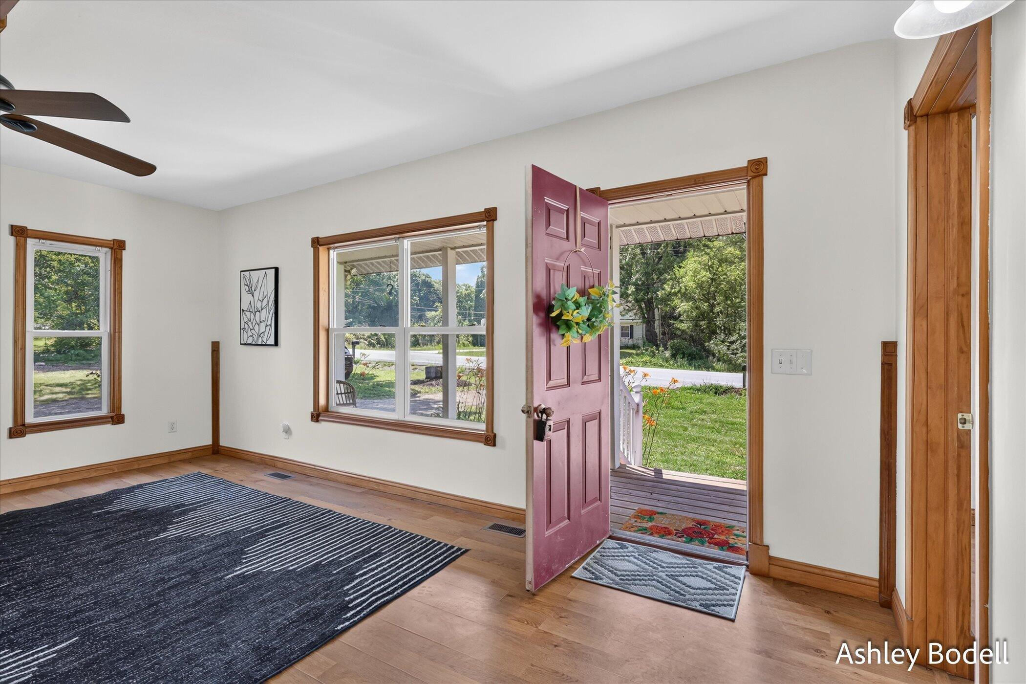 281 7 Mile Road NW