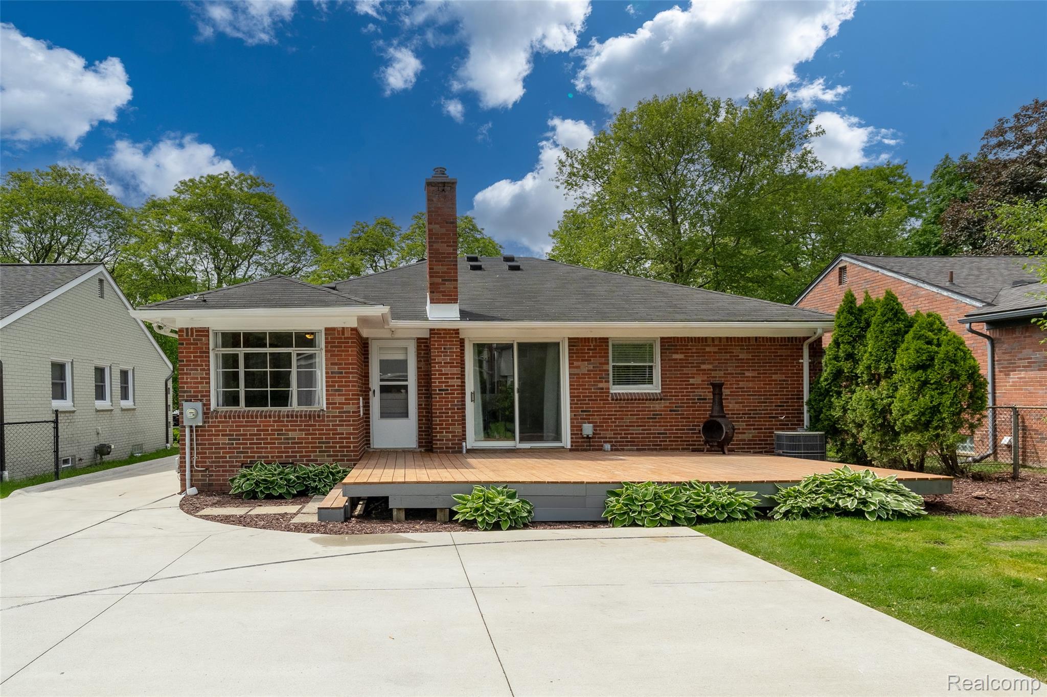 Troy City, Michigan 48084, United States, 4 Bedrooms Bedrooms, ,2 BathroomsBathrooms,Residential,Pending,141957