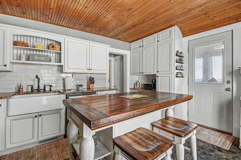 Tiny photo for 616 S Broas Street, Belding City, MI 48809 (MLS # 65026005991)