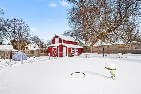 Tiny photo for 616 S Broas Street, Belding City, MI 48809 (MLS # 65026005991)