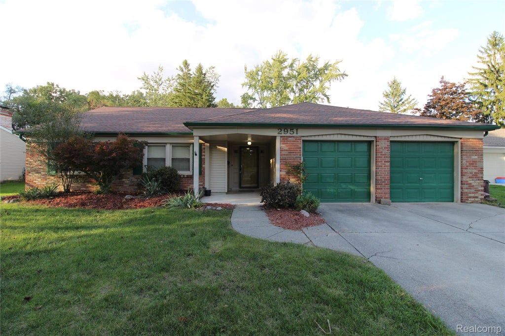 Photo of 2951 Hill Drive, Troy City, MI 48085 (MLS # 20261086283)