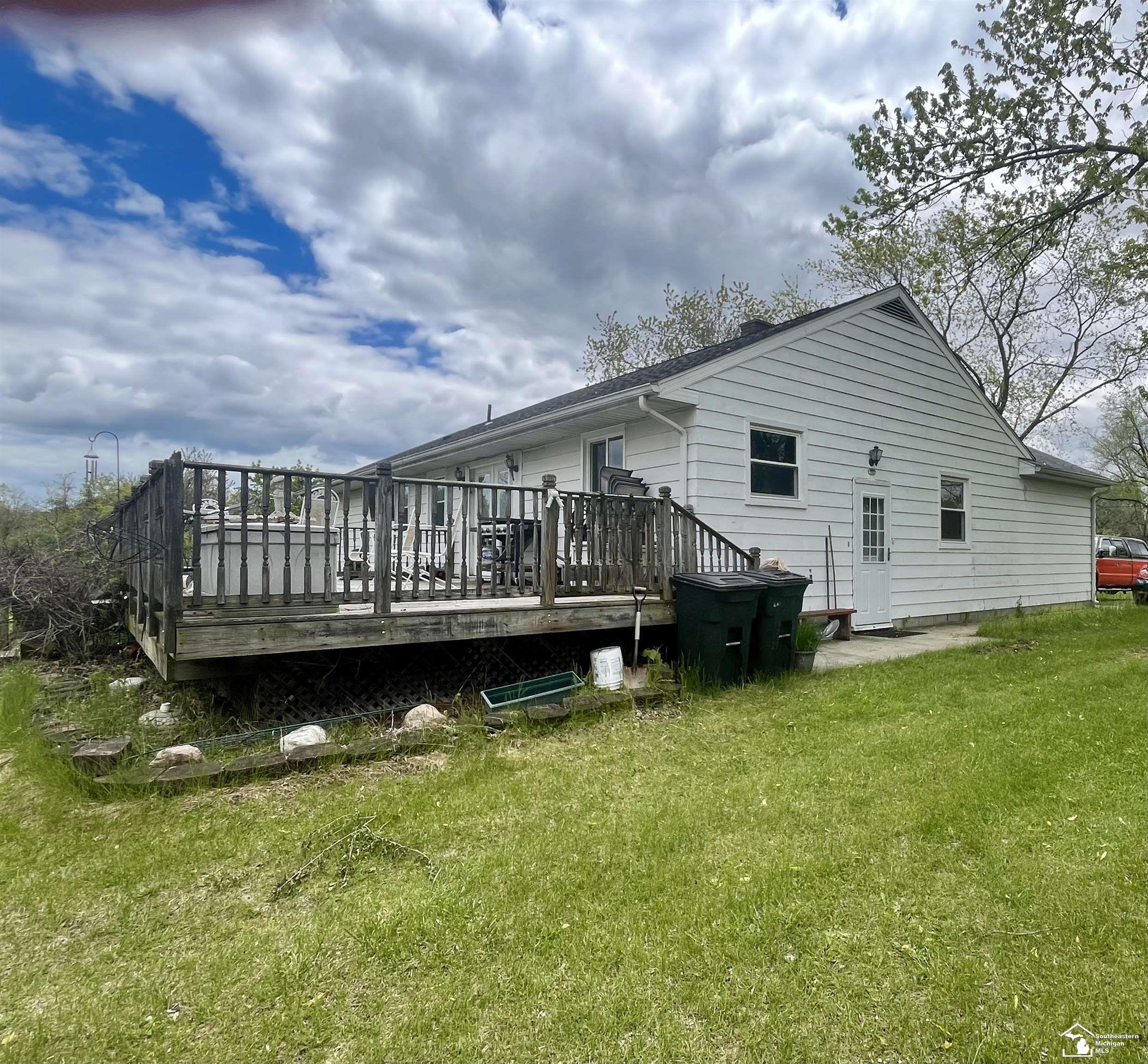3300 W Stein Road