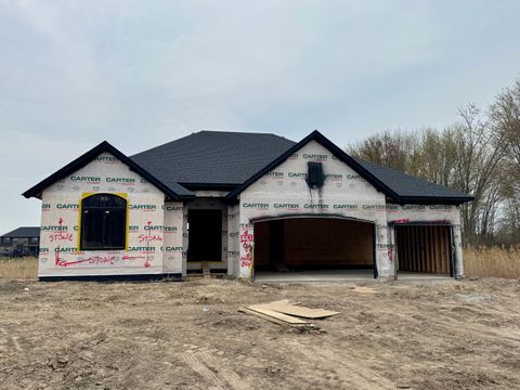 50080 MUSTANG Drive Macomb Township Macomb MI 48042