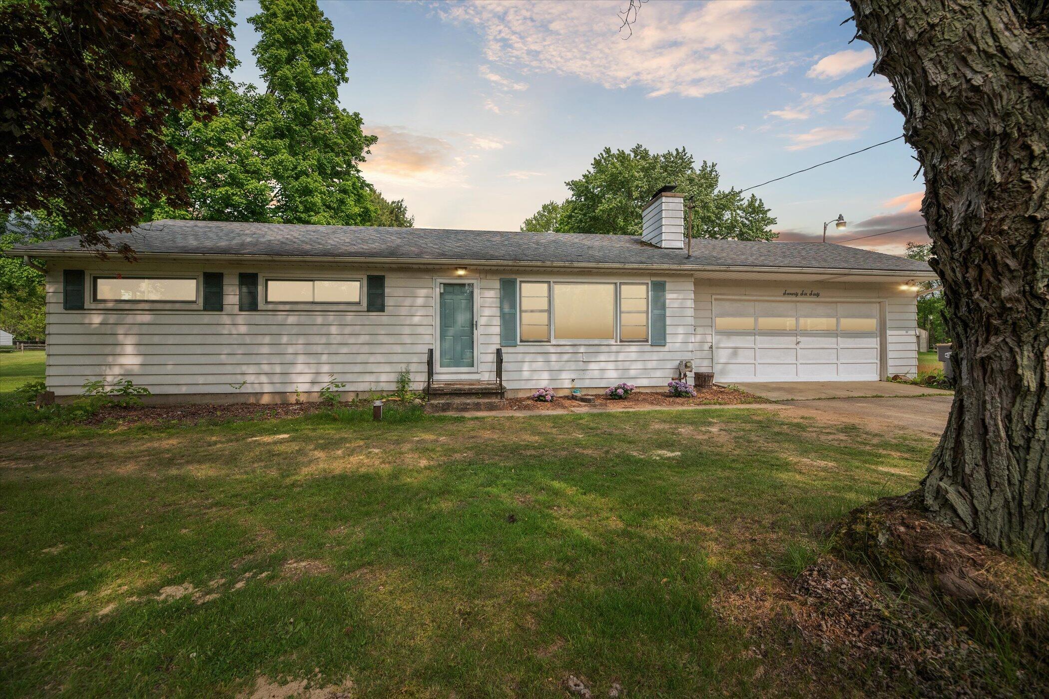 7660 N 41st Street