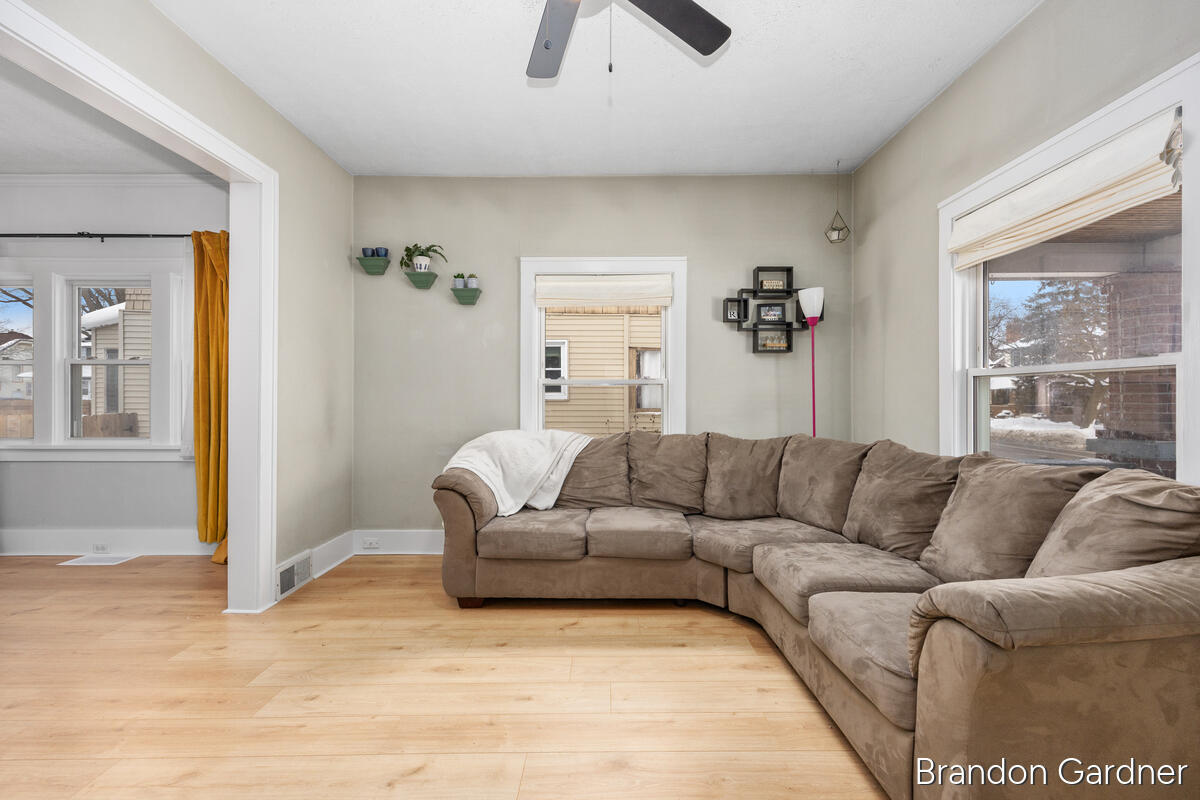 826 Richmond Street NW