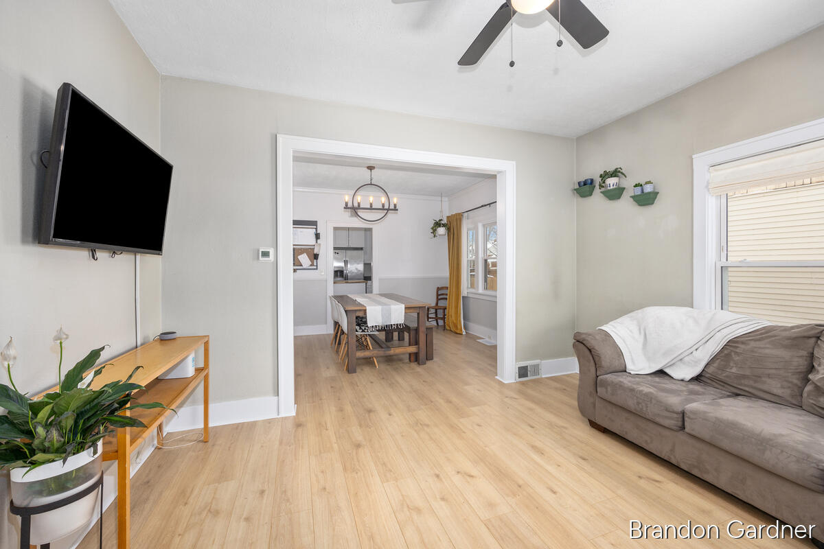 826 Richmond Street NW