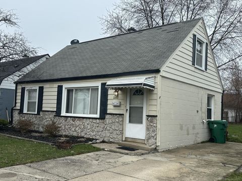 Tiny photo for 22812 ALMOND Avenue, Eastpointe City, MI 48021 (MLS # 58050203236)