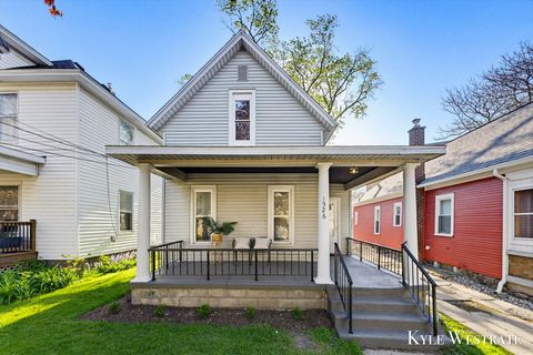 1526 Coit Avenue NE Grand Rapids City MI 49505
