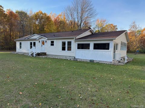 2829 Mushroom Road Caro City MI 48723
