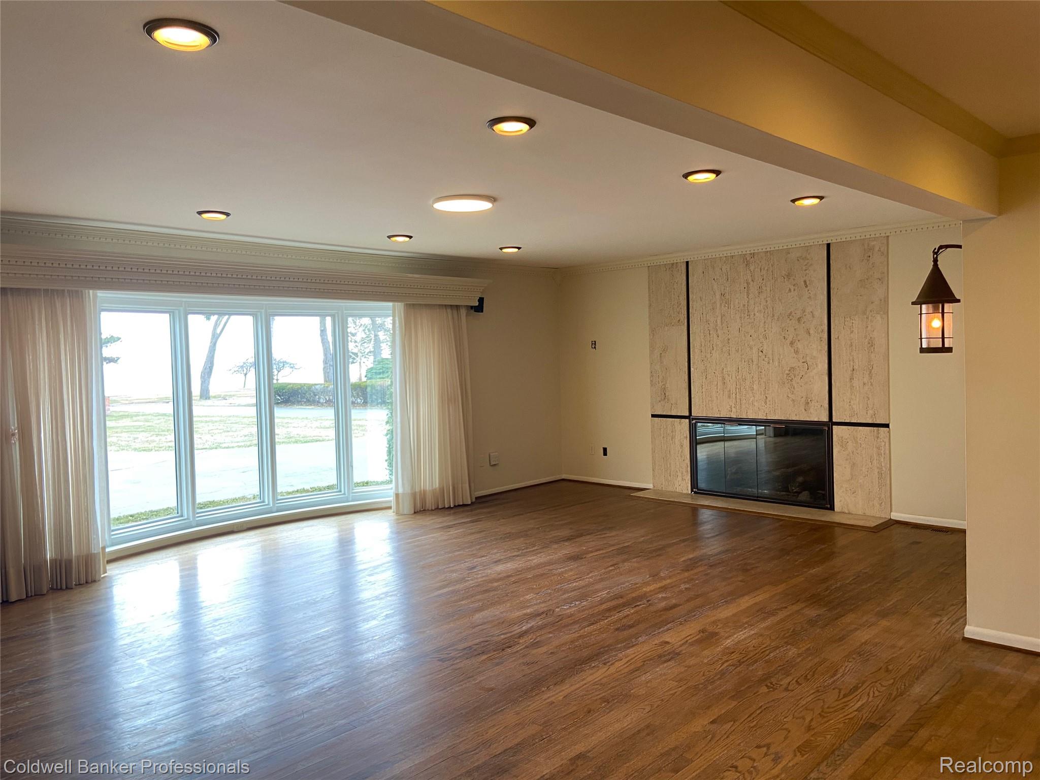 529 Lake Shore Road