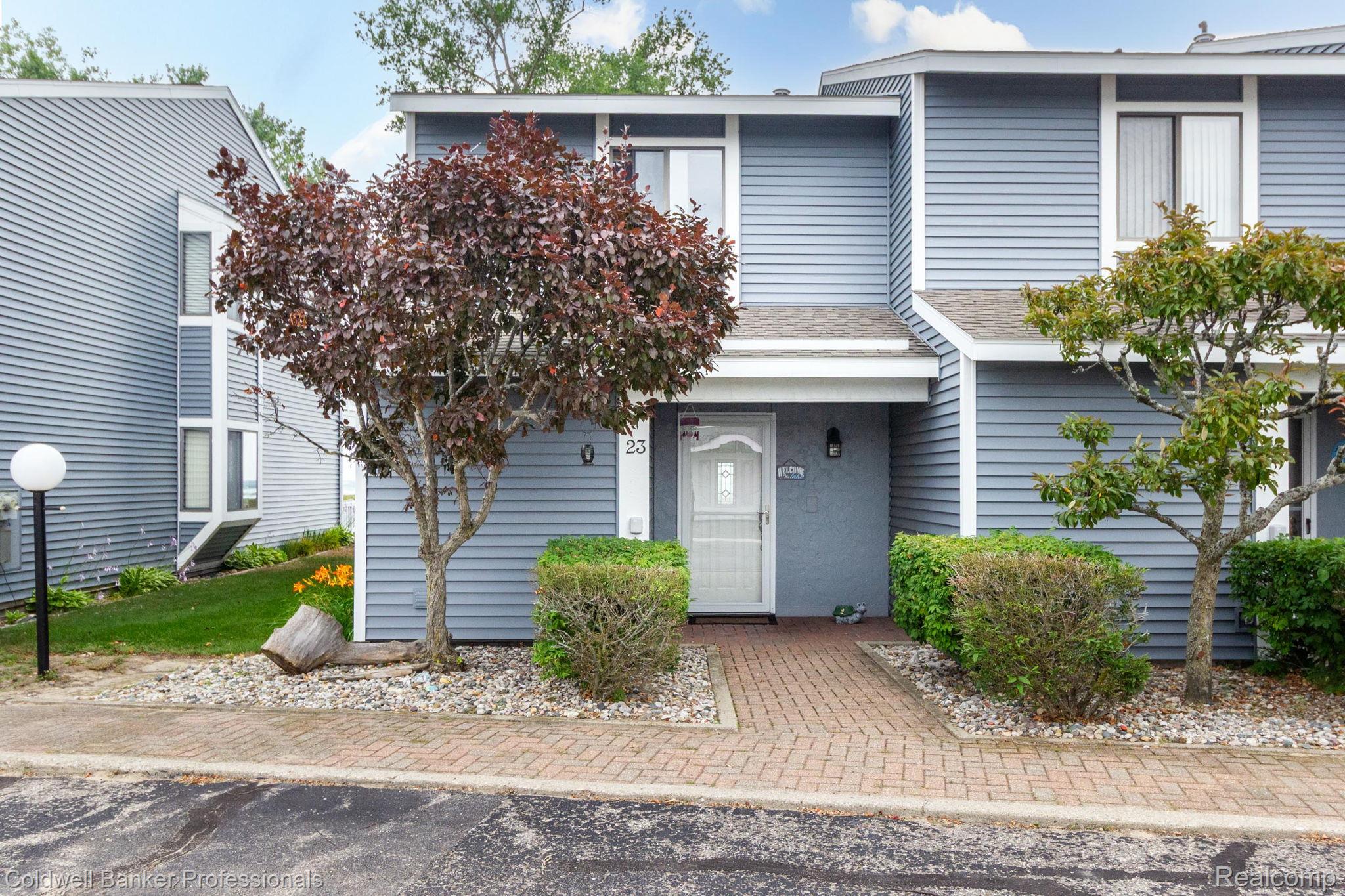 261 CHRYSLER Road 23
