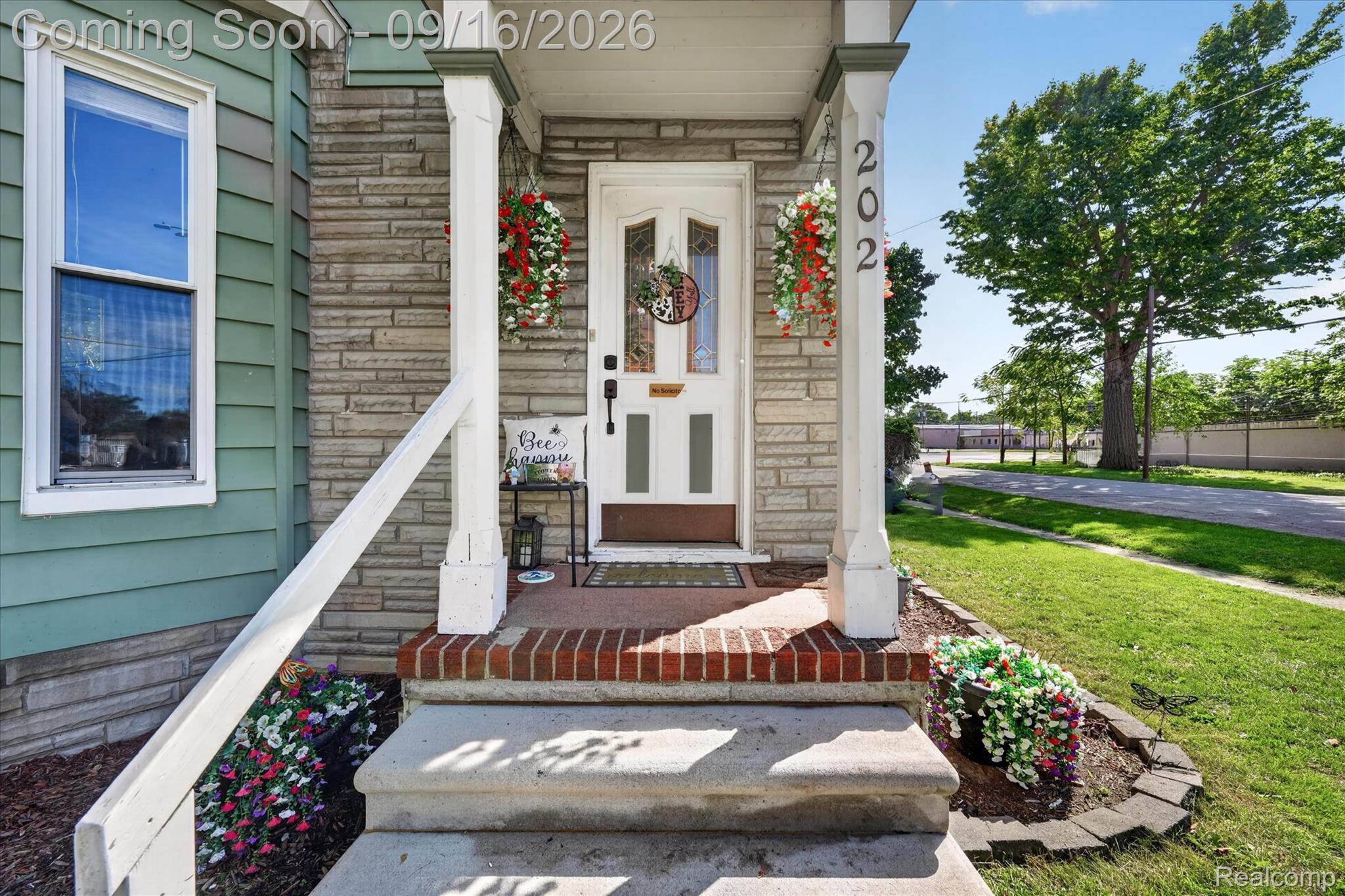 202 E Saint Clair Street