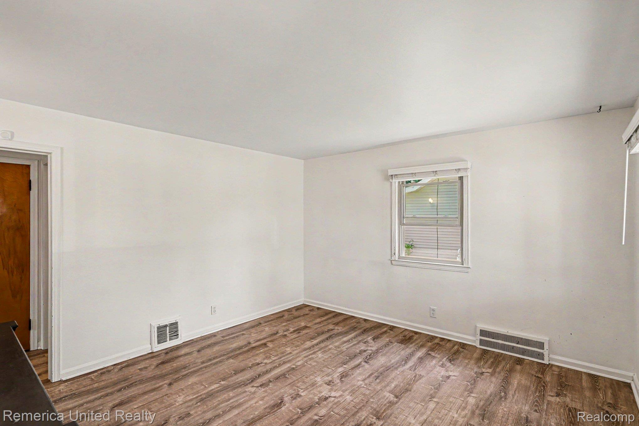 1024 Lee Street