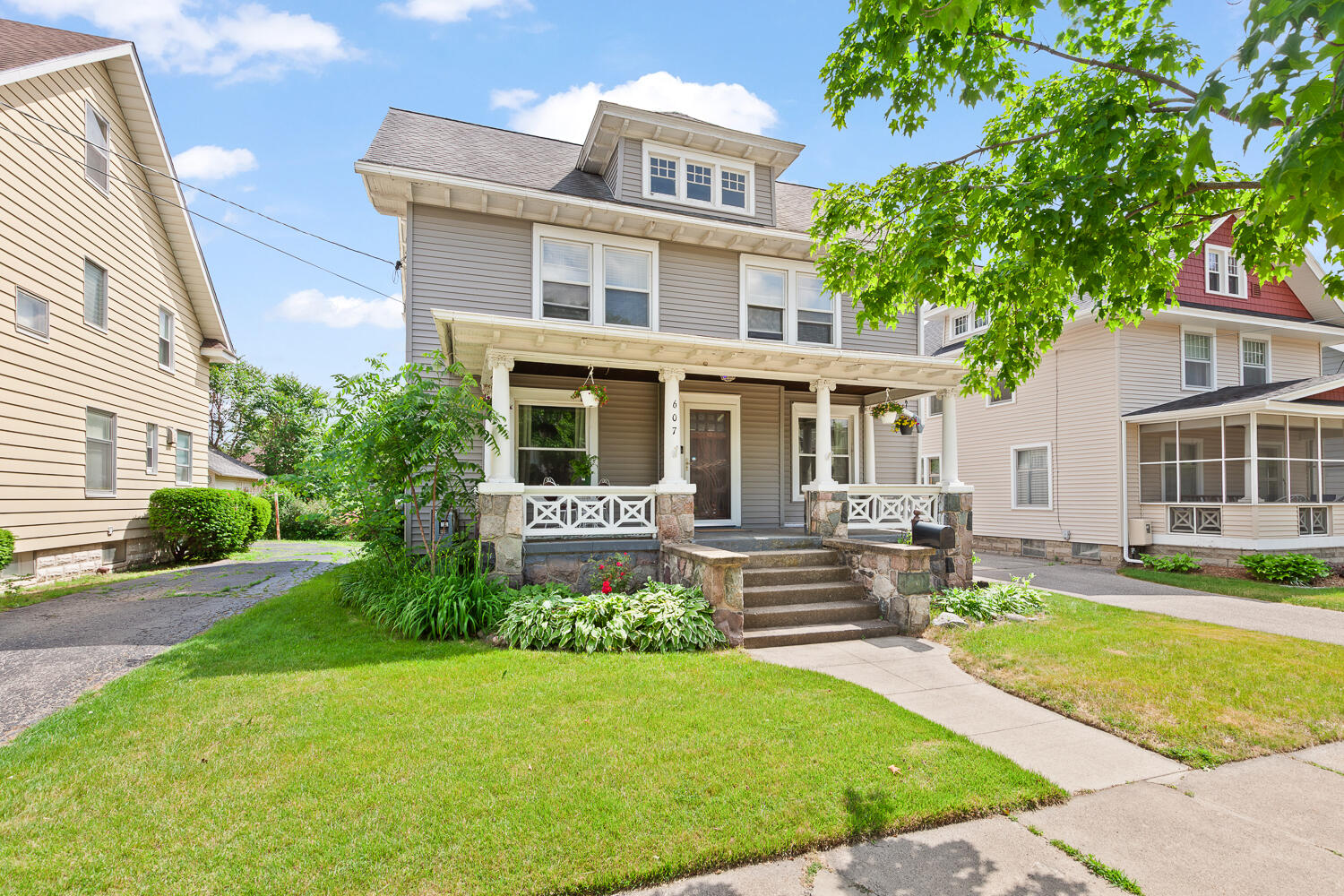607 Harwood Street