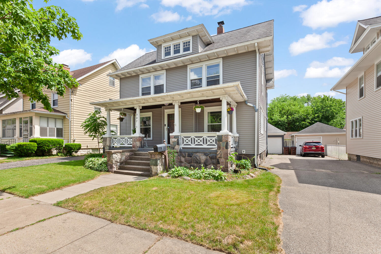 607 Harwood Street