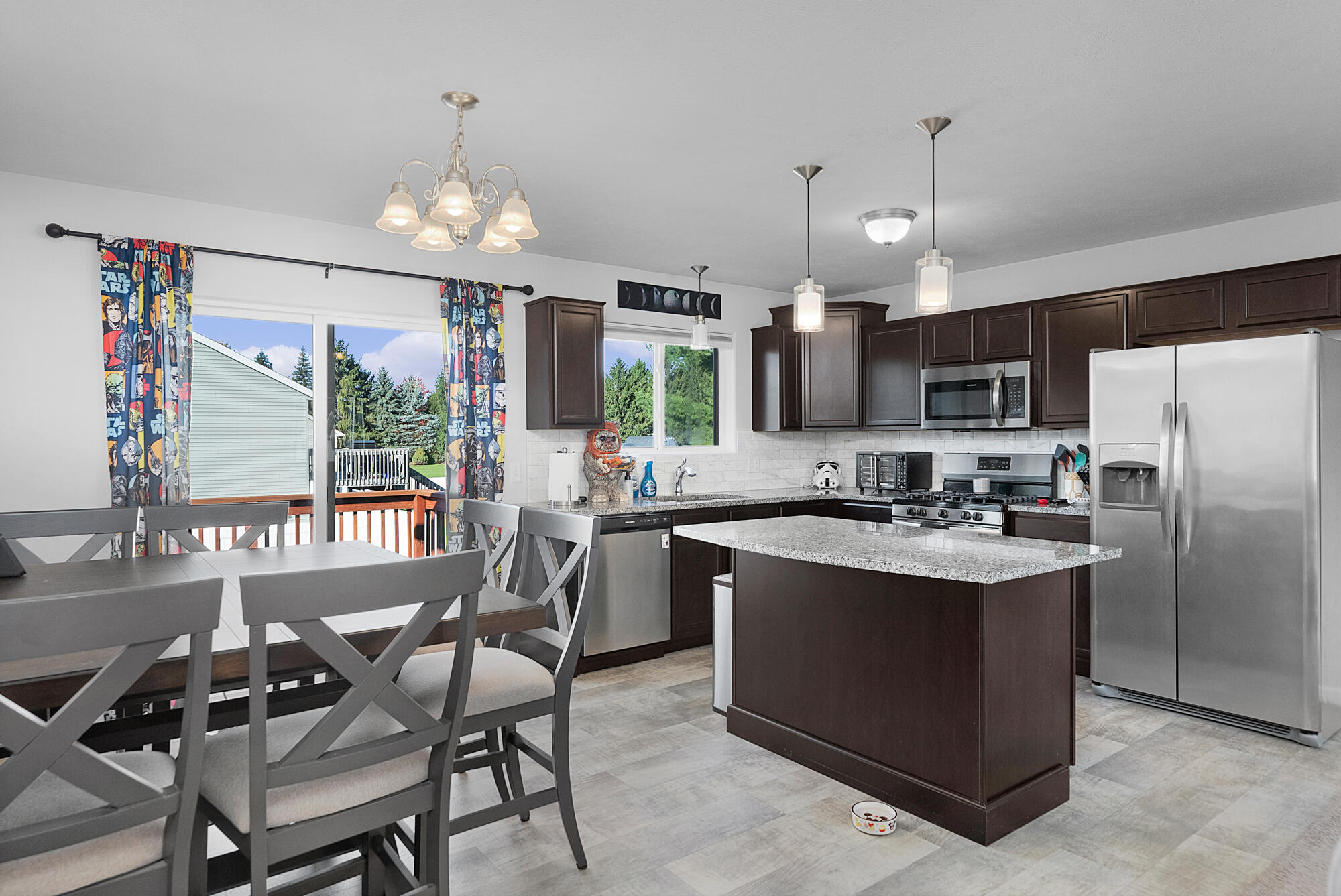 825 Amber Ridge Dr Drive SW