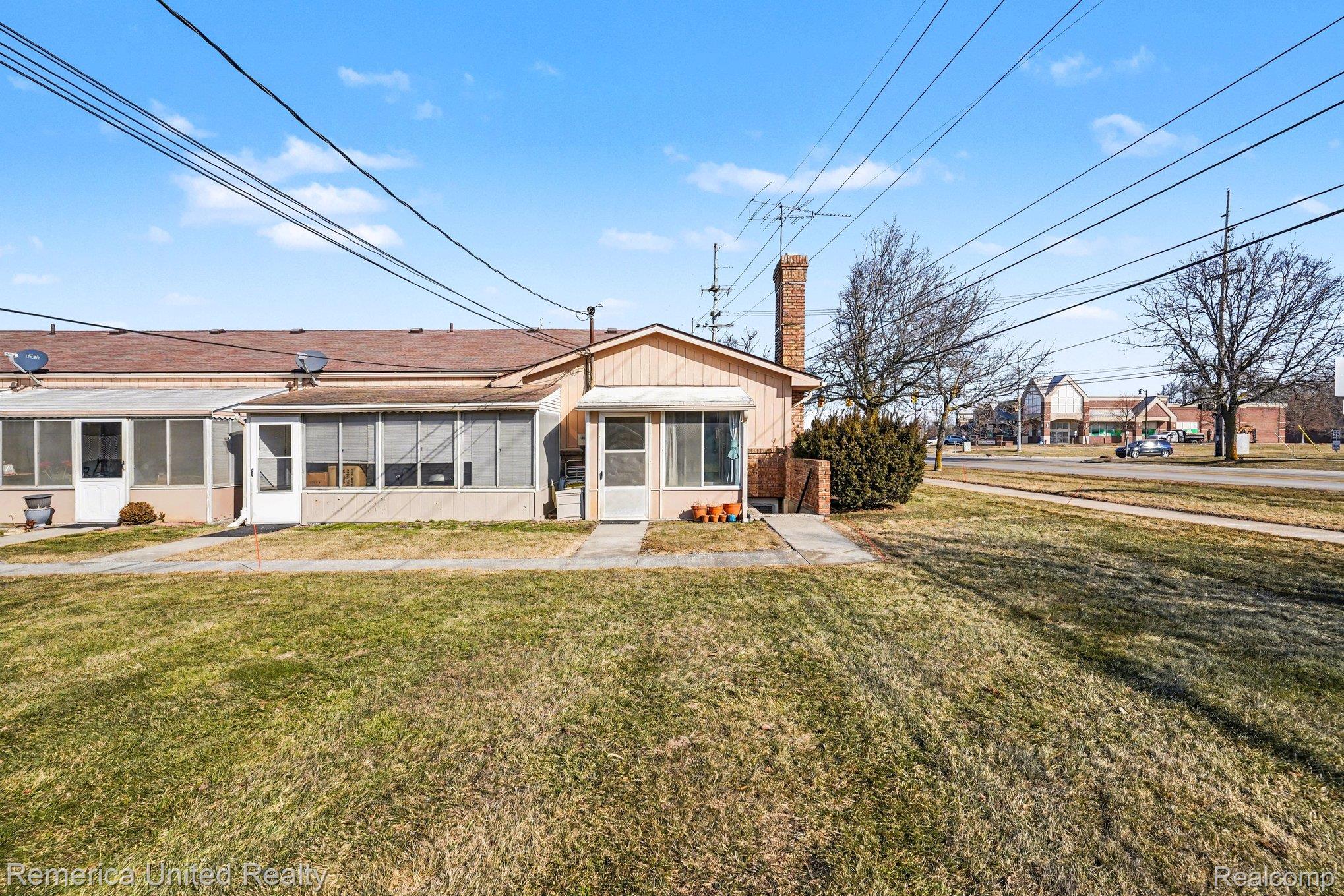 61035 11 Mile Road 1