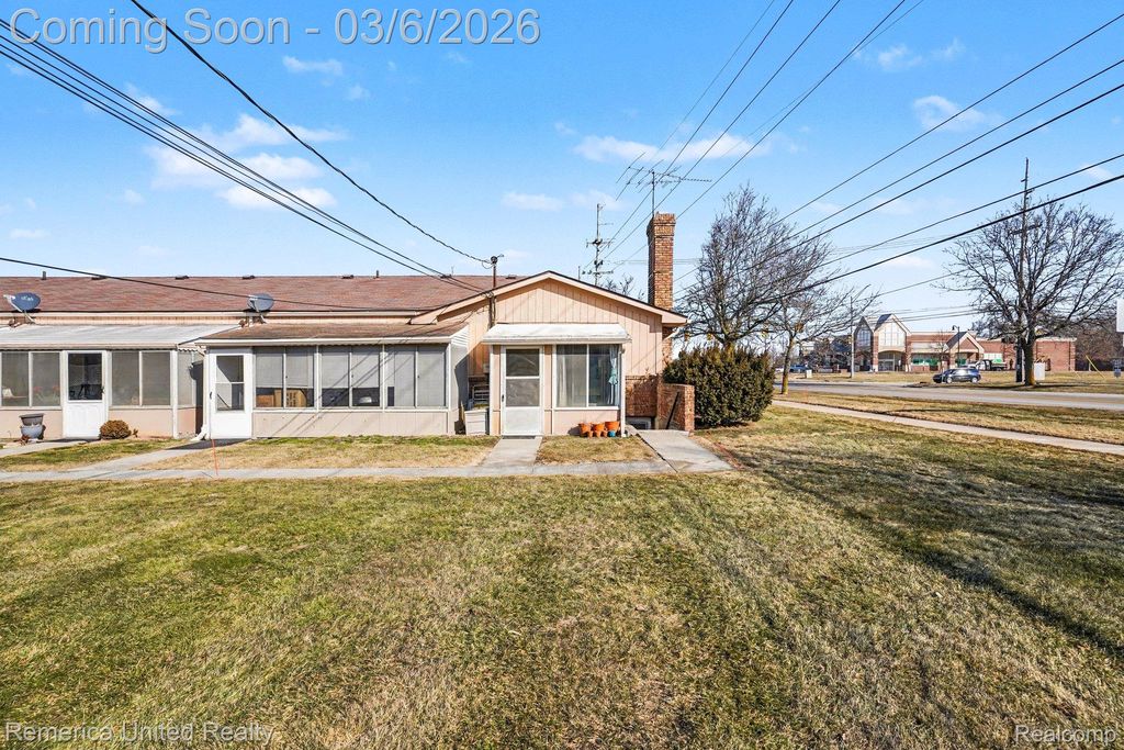 Photo of 61035 11 Mile Road #1, South Lyon City, MI 48178 (MLS # 20261014283)