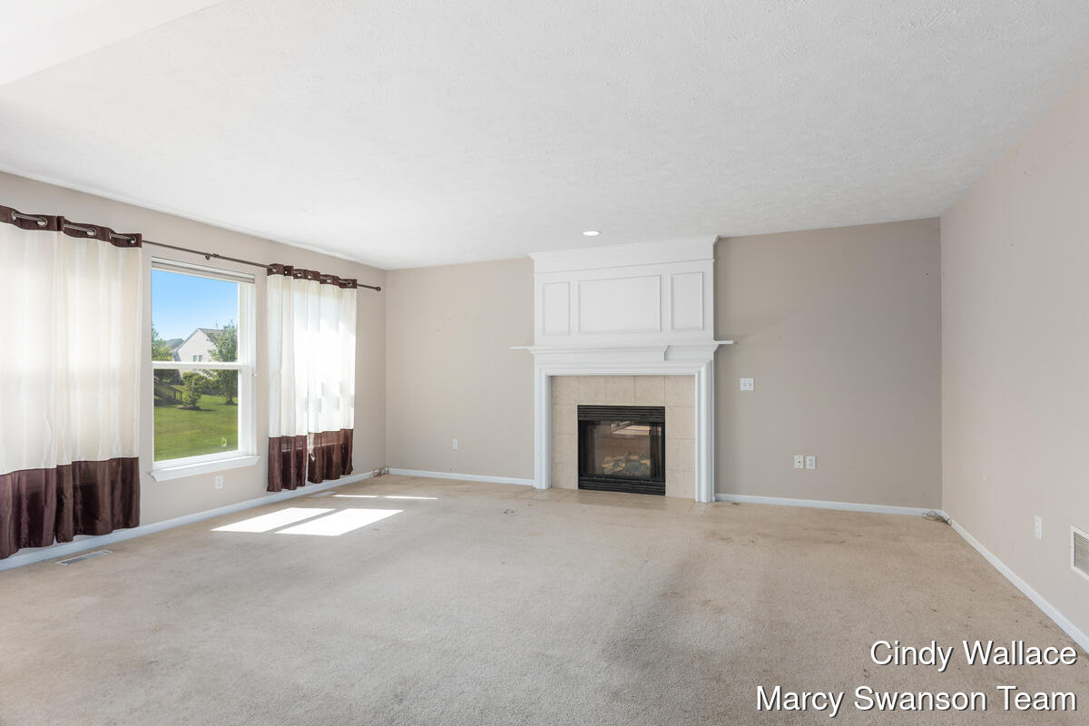 8511 Green Valley Valley SE