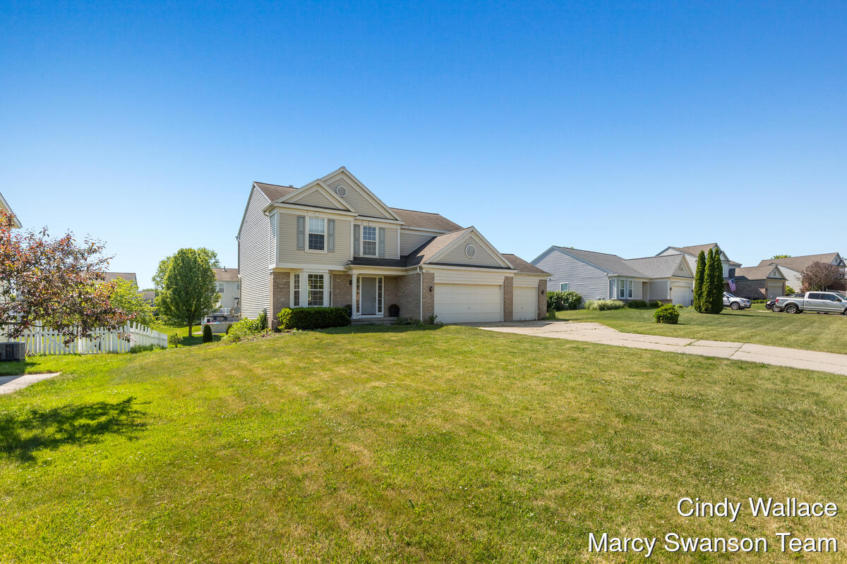 8511 Green Valley Valley SE