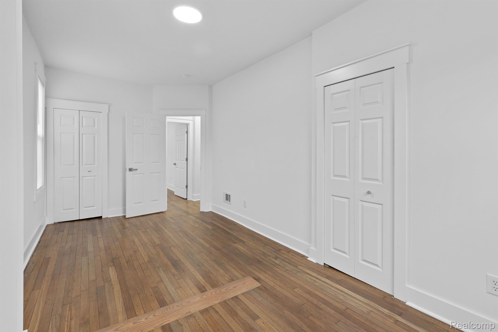 Detroit City, Michigan 48206, United States, 2 Bedrooms Bedrooms, ,1 BathroomBathrooms,Residential,Active,233923