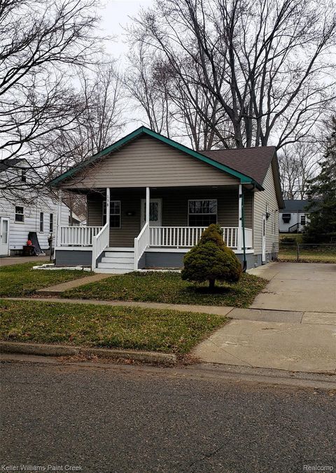 138 W Strathmore Avenue Pontiac City MI 48340