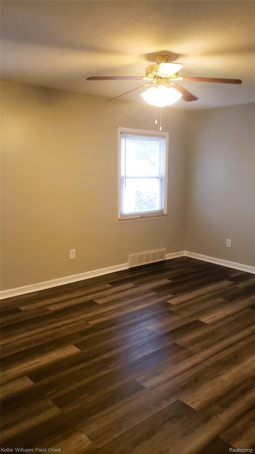 138 W Strathmore Avenue