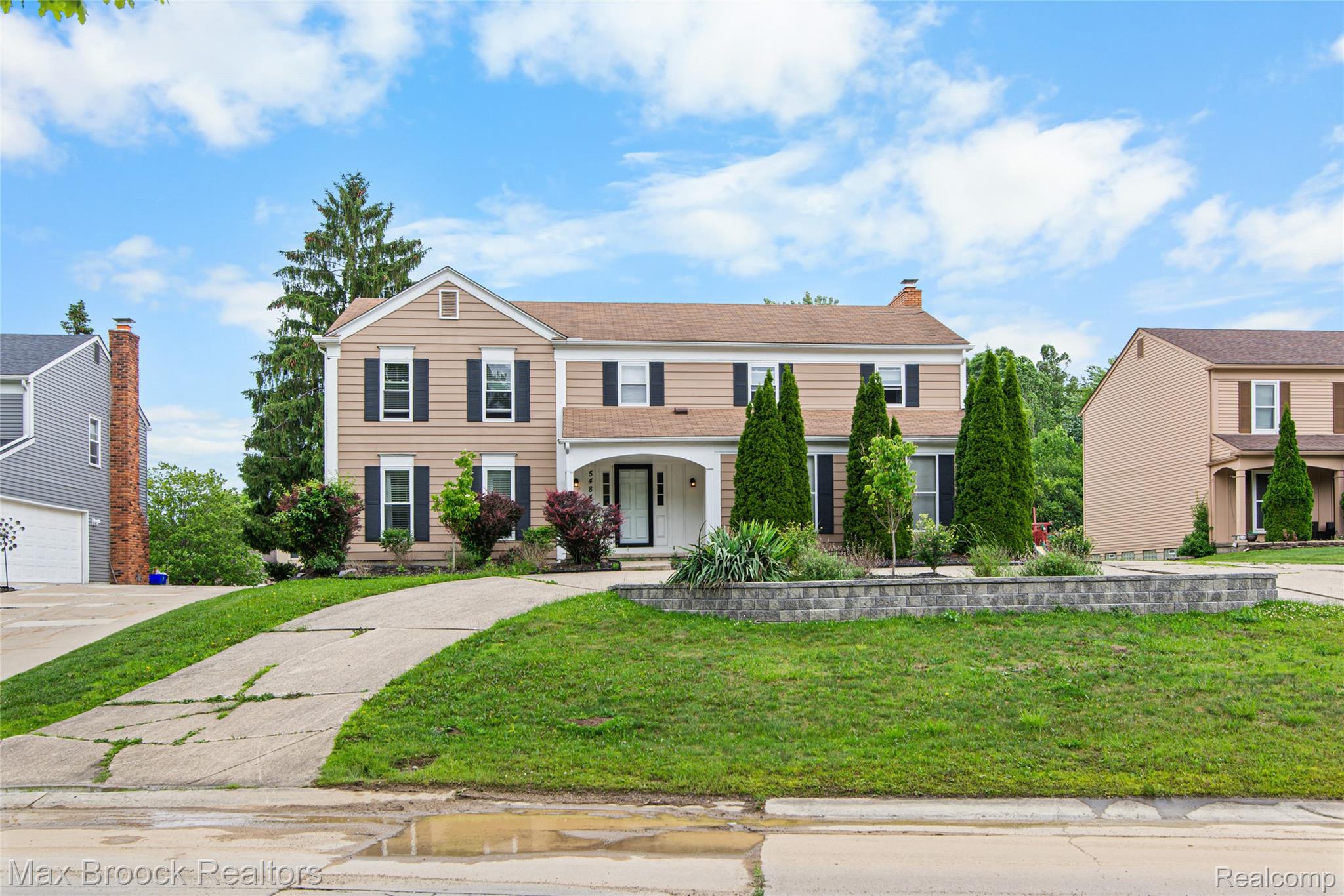 5484 Kingsfield Drive