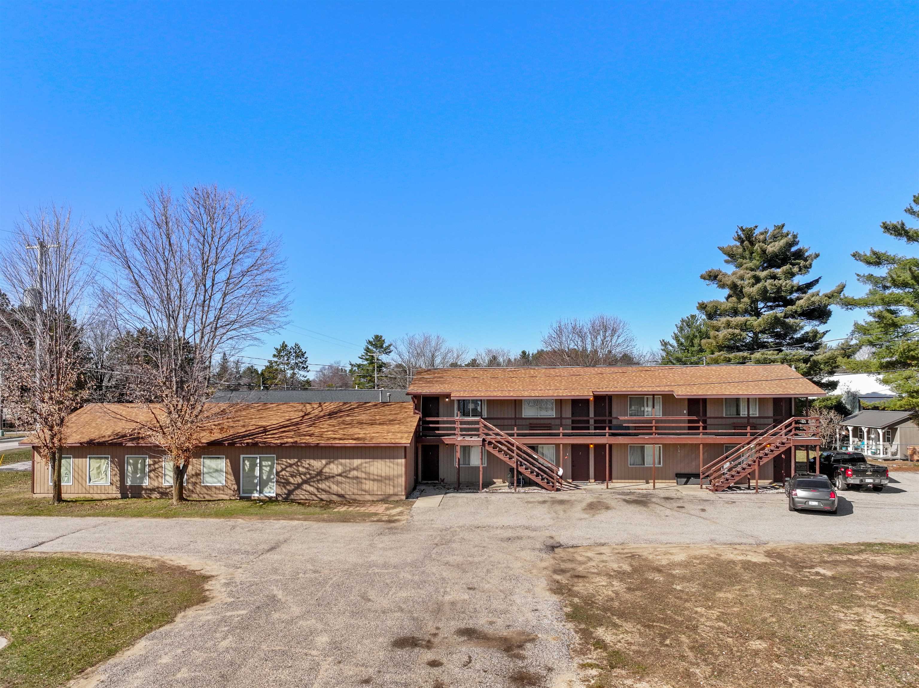 1341 S Lakeshore Drive