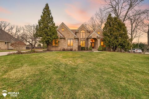 1223 Kings Carriage Road Grand Blanc City MI 48439