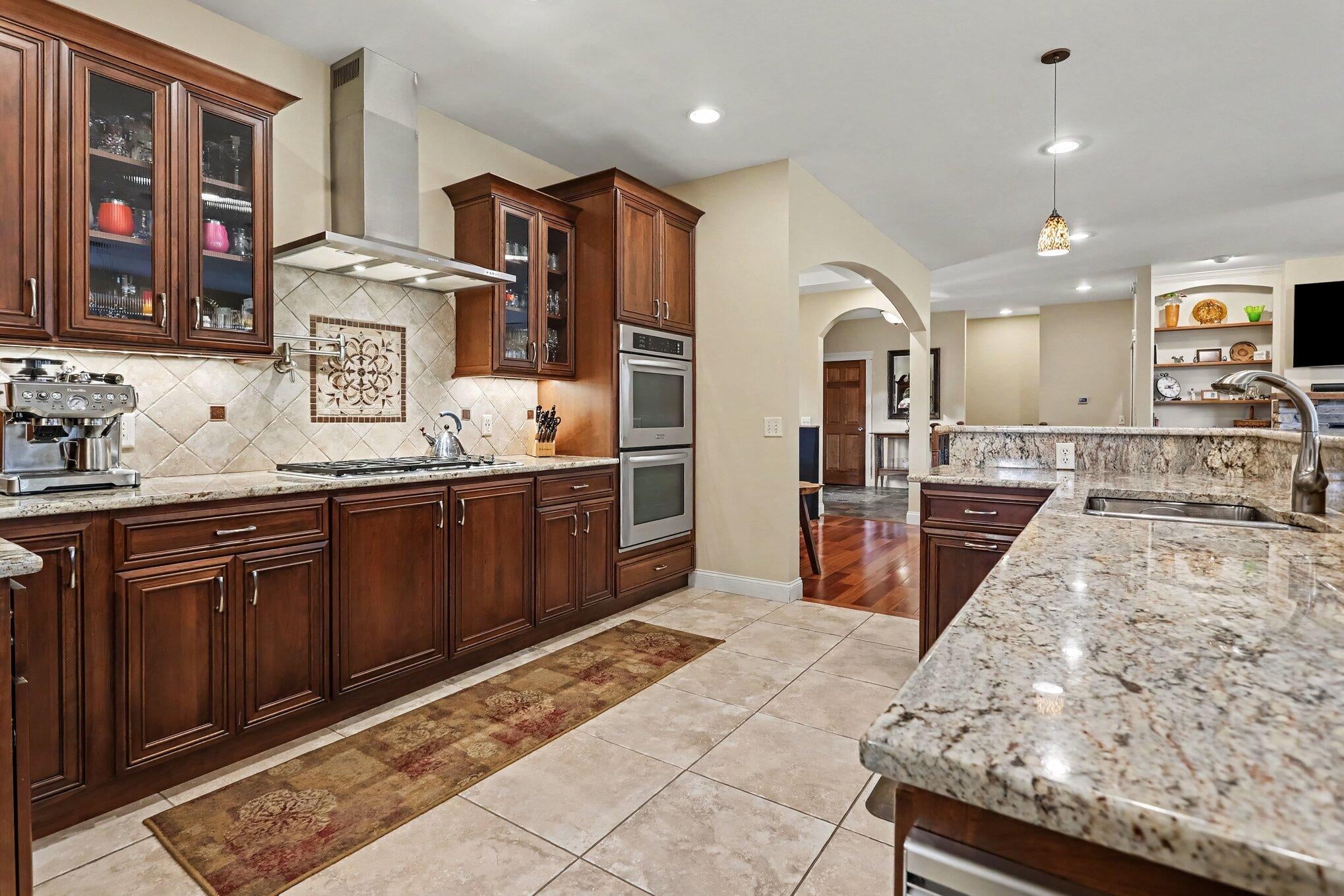 68561 Rose Meadow Lane
